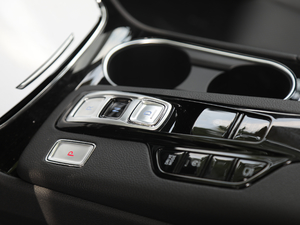 2019Ĵ_ 380 TGDi DLX ԄӃ п؅^