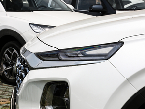 2019Ĵ_ 380 TGDi DLX Ԅ ^