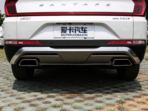 2019款第四代胜达 380 TGDi DLX 自动四驱智尊版 排气管