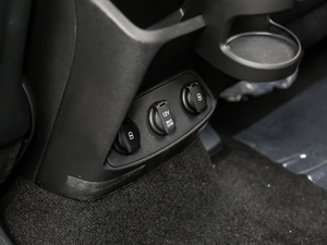 2019Ĵ_ 380 TGDi DLX Ԅ g