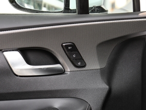 2019Ĵ_ 380 TGDi DLX Ԅ g