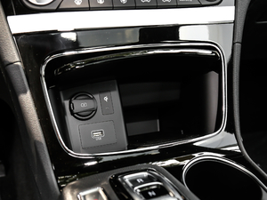 2019Ĵ_ 380 TGDi DLX Ԅ g