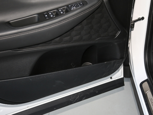 2019Ĵ_(d) 380 TGDi GLS ԄӃ(q)A ǰTg