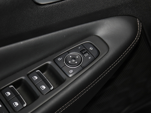 2019Ĵ_ 380 TGDi GLS ԄӃA п؅^