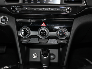 2019款1.4T 双离合炫动活力型 国VI 空调调节
