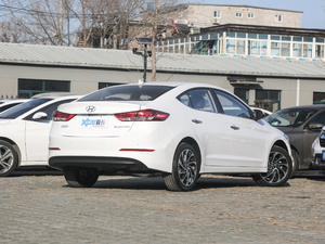 2019款1.5L CVT智炫豪华型 国VI 整体外观