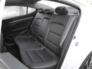2019款1.5L CVT智炫豪华型 国VI 后排座椅