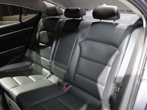 2019款插电混动 1.6L PHP智行版 后排座椅