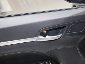 2019款插电混动 1.6L PHP智行版 空间座椅