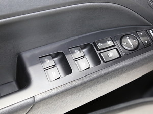 2019款插电混动 1.6L PHP智行版 中控区