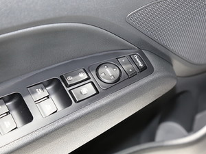 2019款插电混动 1.6L PHP智行版 中控区
