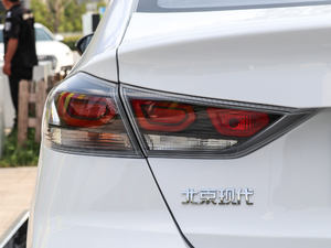 2019款插电混动 1.6L PHP智行版 细节外观