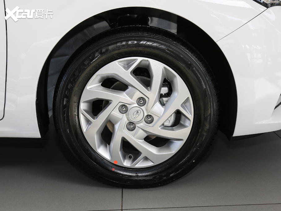 2020{ 1.4L CVTſGLS