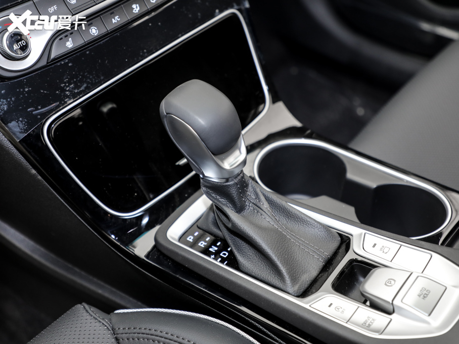 2020;L 280TGDi pxσ(q) VI