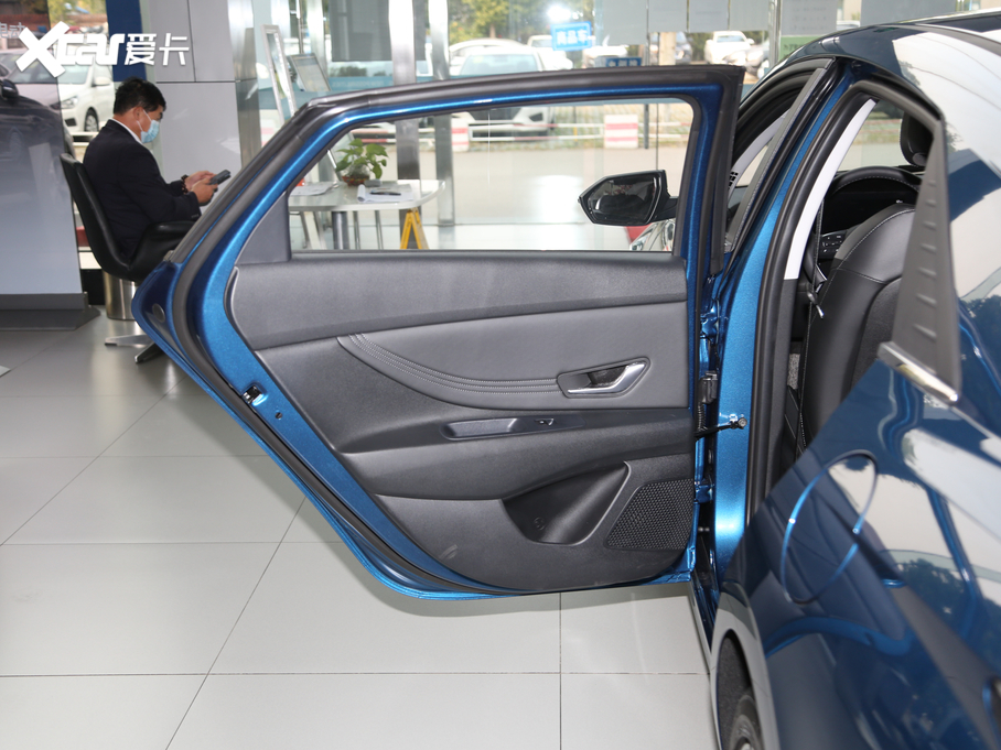 2021�����m�� 1.5L LUX���F��