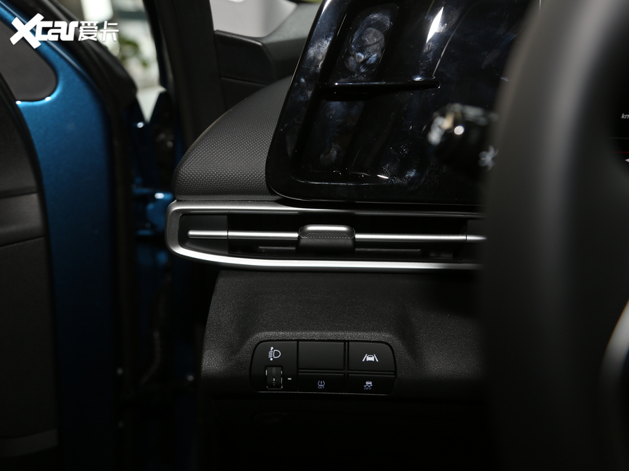 2021�����m�� 1.5L LUX���F��