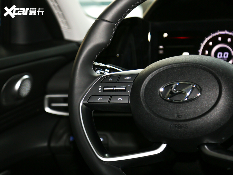 2021�����m�� 1.5L LUX���F��