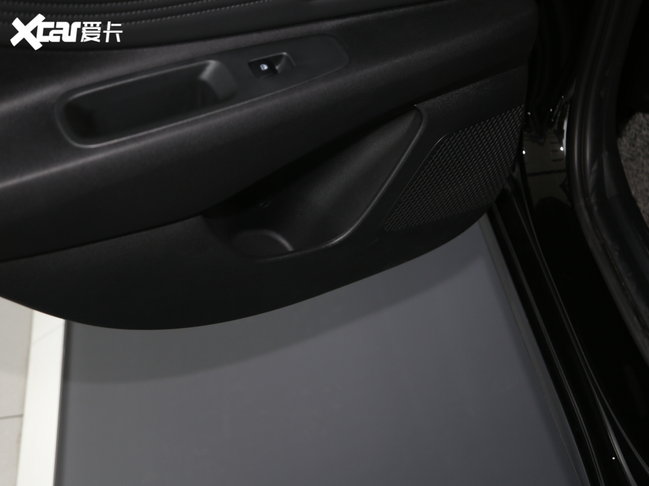 2021�����m�� 1.5L LUX���F��