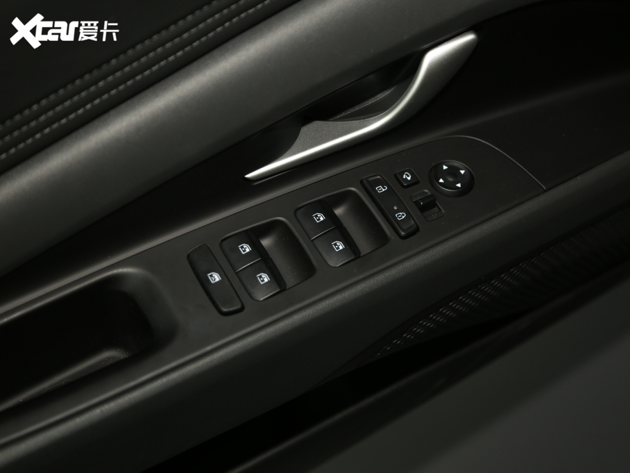 2021�����m�� 1.5L LUX���F��