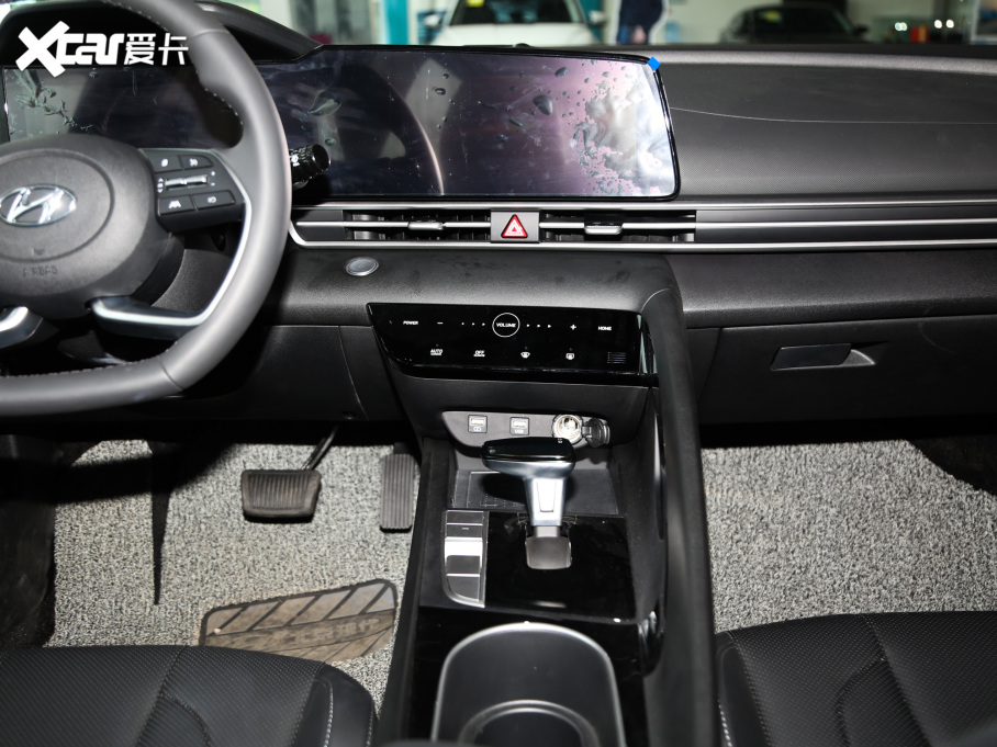 2021�����m�� 1.5L LUX���F��