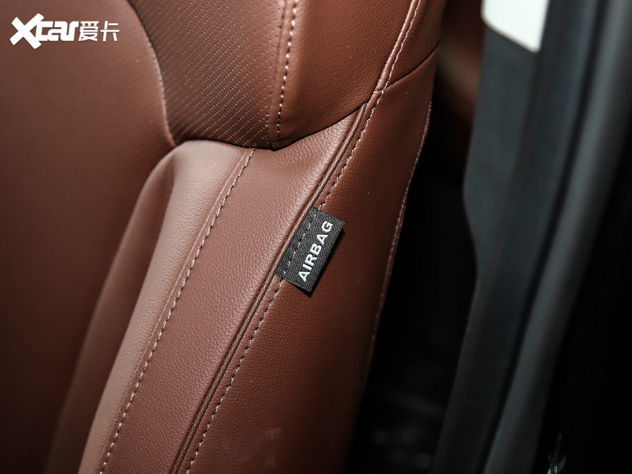 2021�����D 1.8L CVT���F��LUX