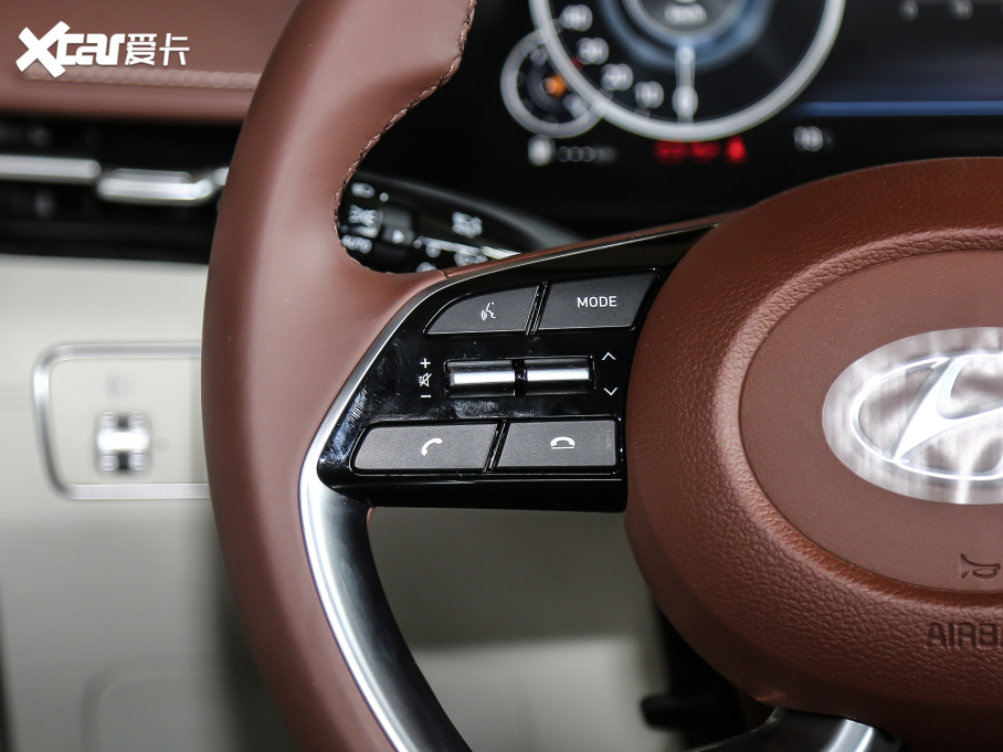 2021�����D 1.8L CVT���F��LUX