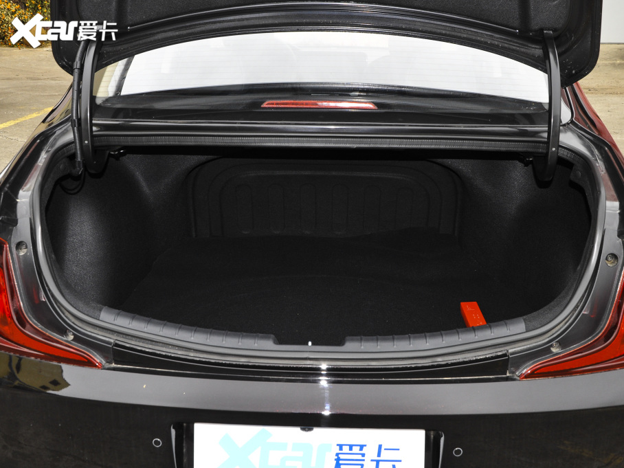 2021D 270TGDi DCTFLUX