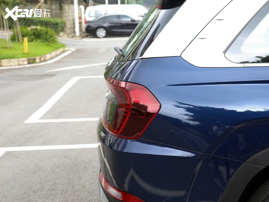 2020F_ 380 TGDi DLX ԄӃPLUS