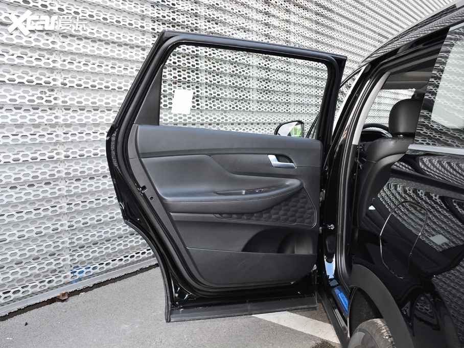 2020F_ 380 TGDi GLS ԄӃA