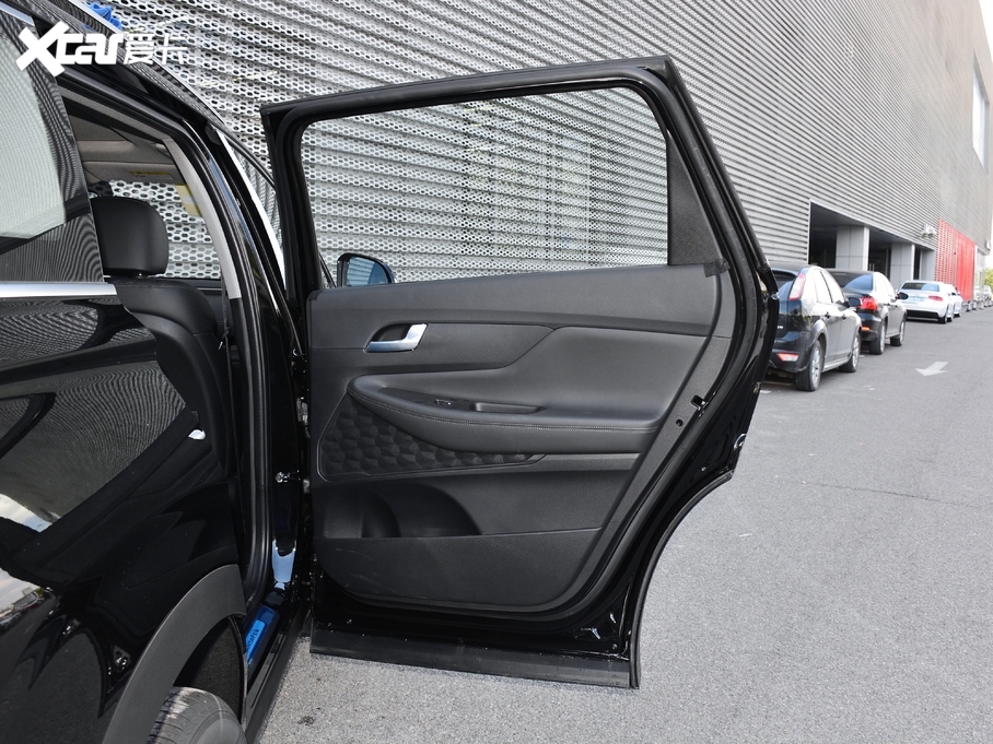 2020F_ 380 TGDi GLS ԄӃA