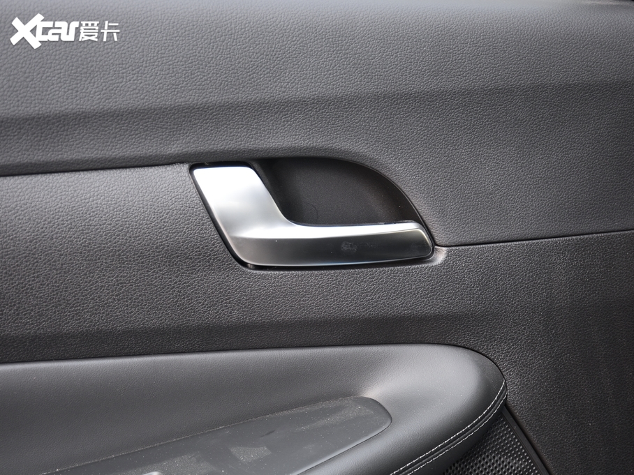 2020F_ 380 TGDi GLS ԄӃA