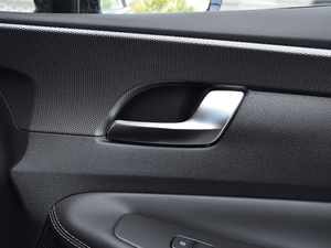 2020380 TGDi GLS ԄӃA g