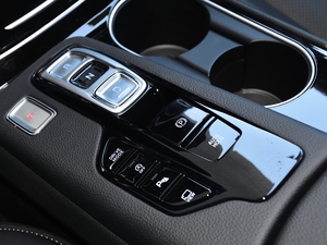 2020款380 TGDi GLS 自动两驱豪华版 驻车制动器