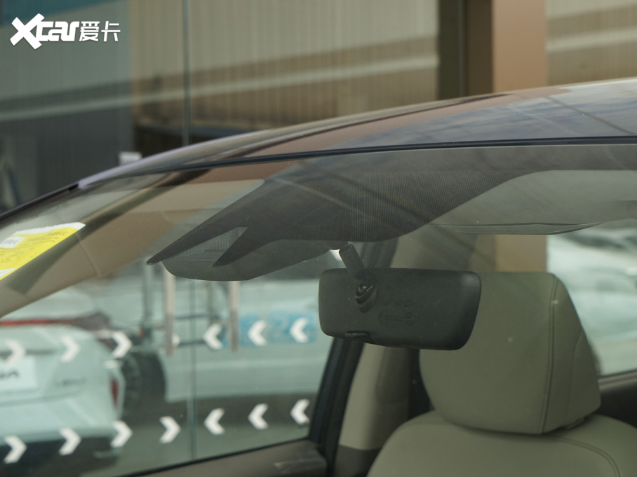 2021˹; 270TGDi LUX F