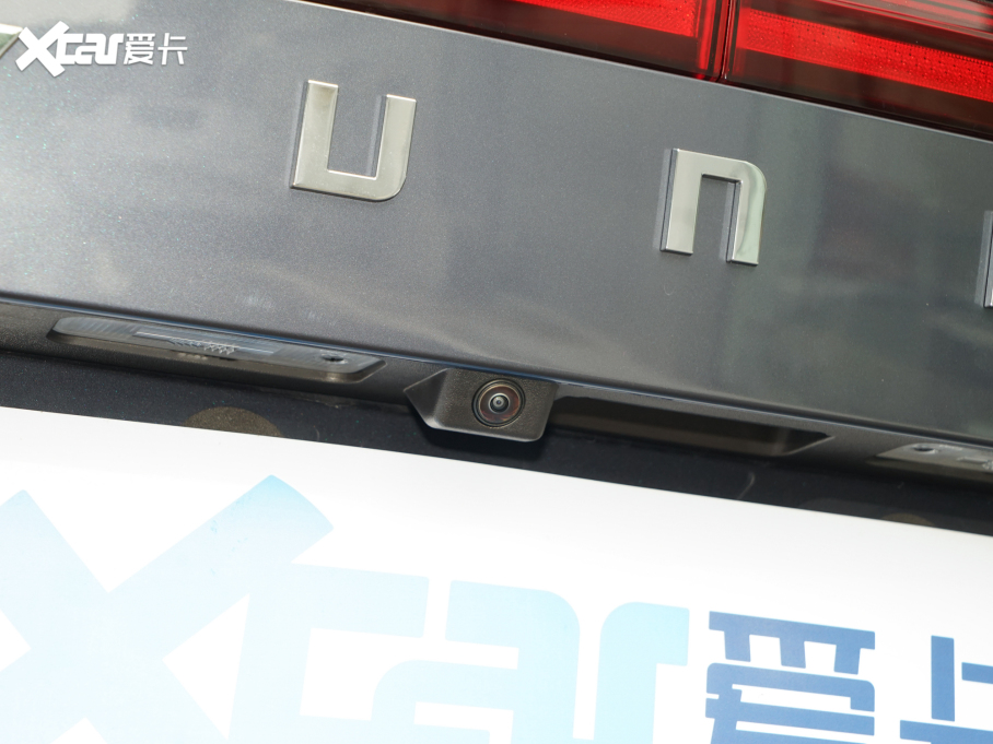 2021˹; 270TGDi LUX F