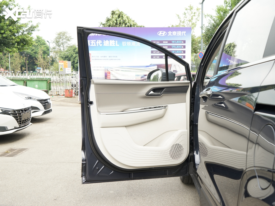 2021˹; 270TGDi LUX F