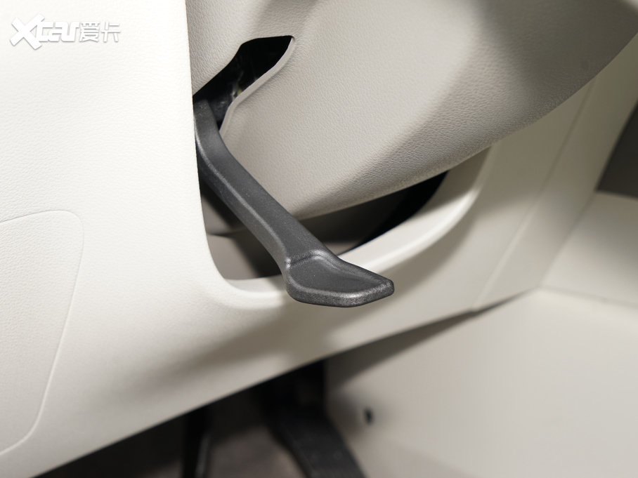 2021˹; 270TGDi LUX F