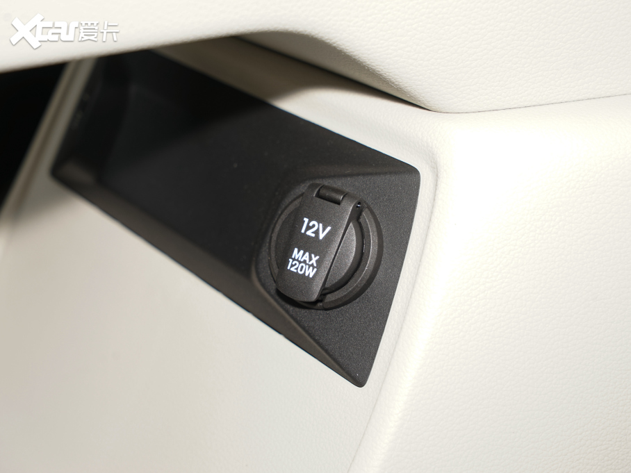 2021˹; 270TGDi LUX F