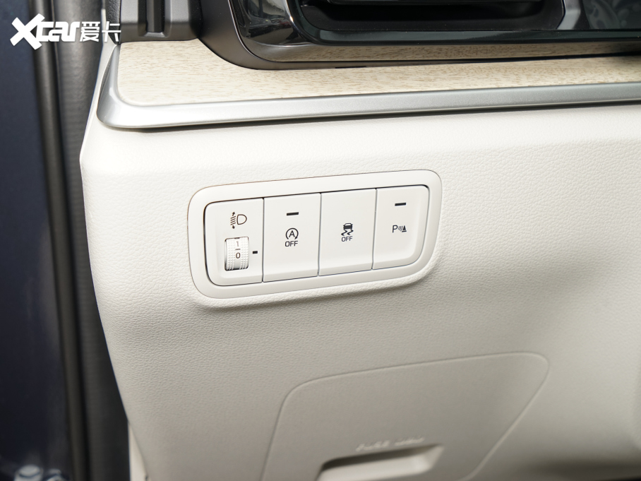 2021˹; 270TGDi LUX F