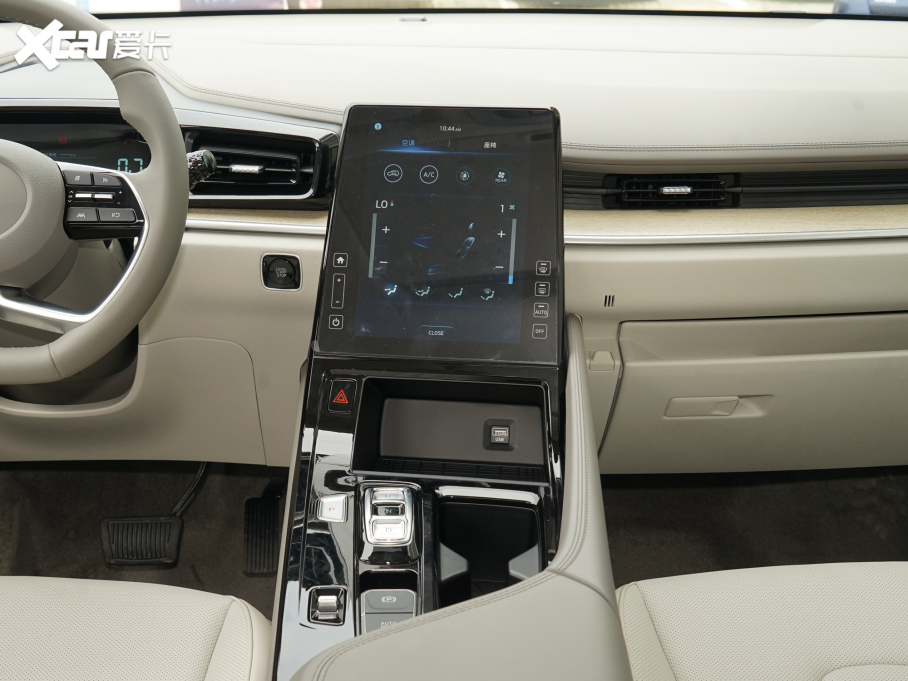 2021˹; 270TGDi LUX F