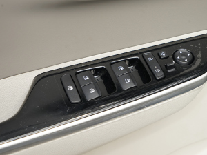 2021270TGDi LUX F п؅^