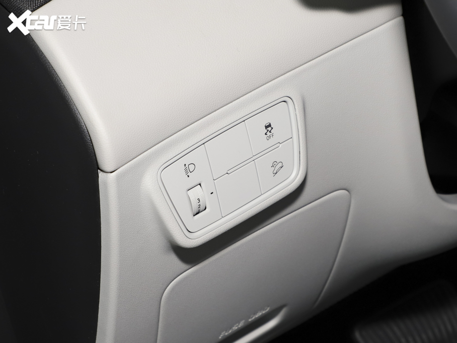 2022;L ;L 2.0L (dng)F