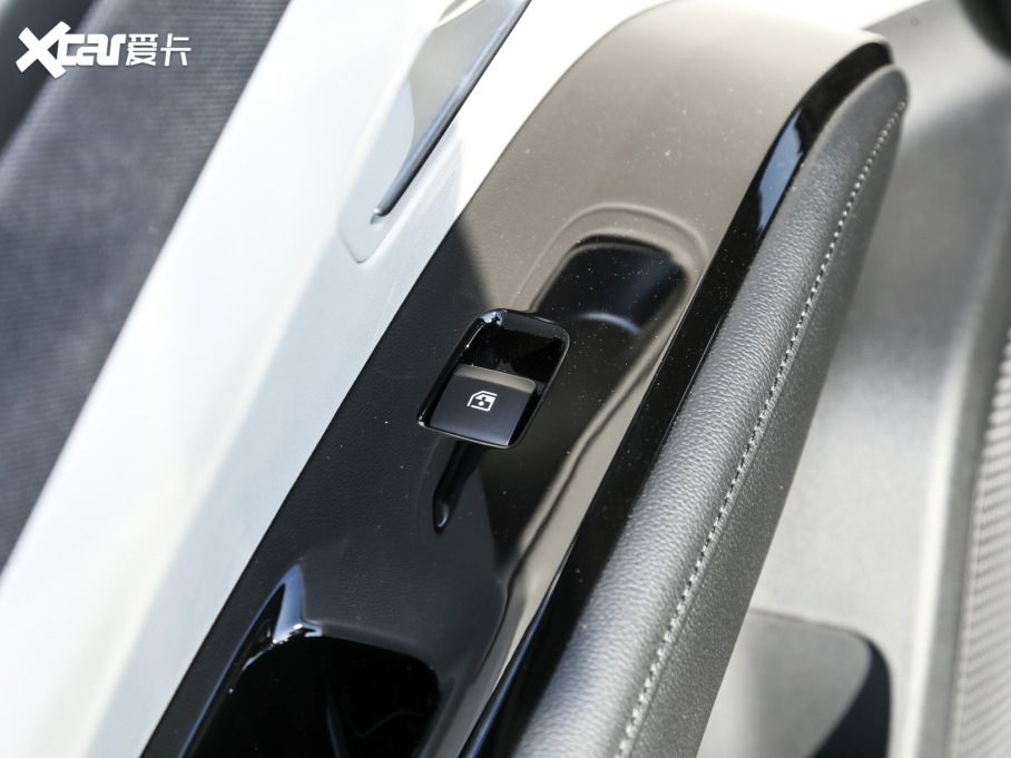 2022;L ;L 2.0L ӡŞ