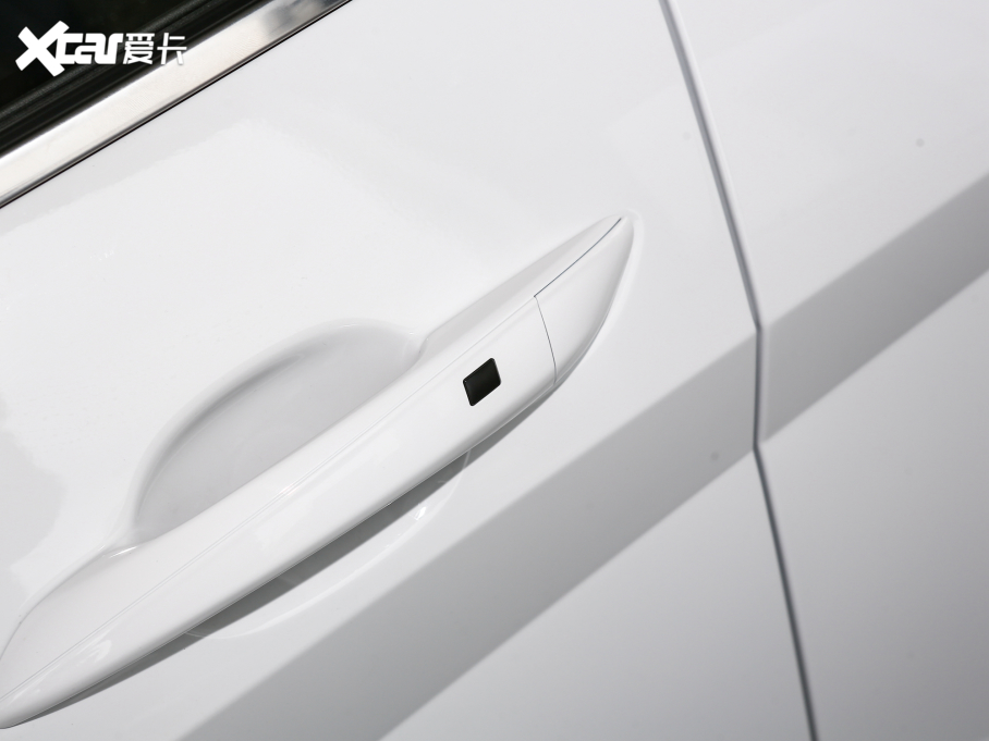 2022m 240TGDi DCT GLXӢ