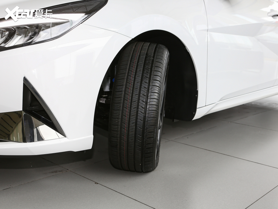 2022m 240TGDi DCT GLXӢ