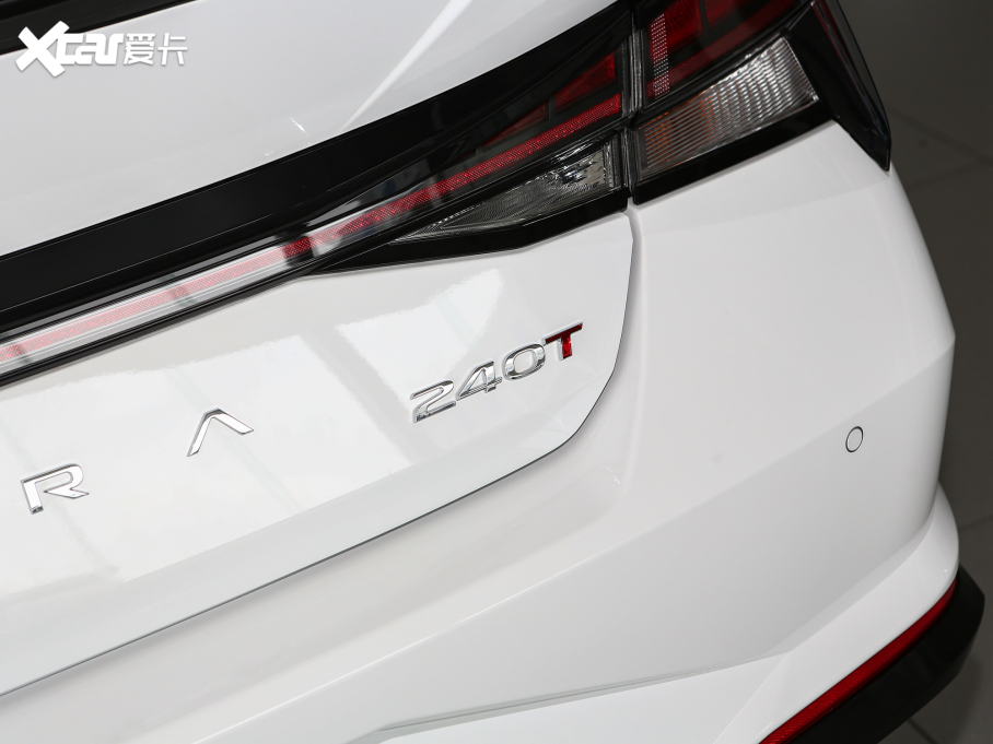 2022m 240TGDi DCT GLXӢ