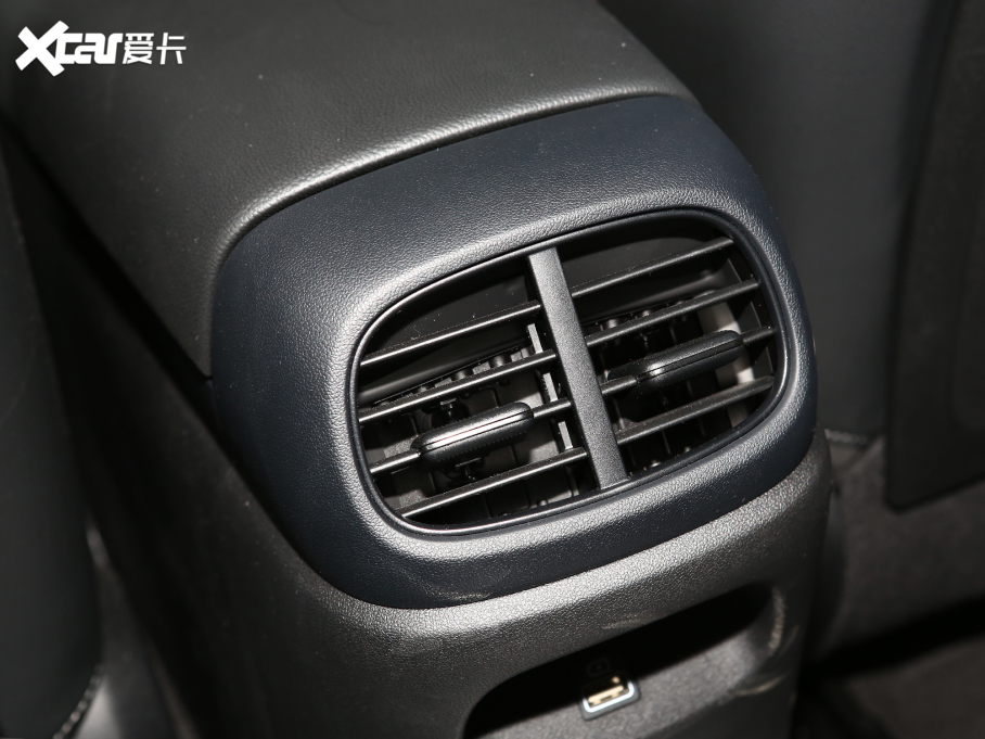 2022m 240TGDi DCT GLXӢ