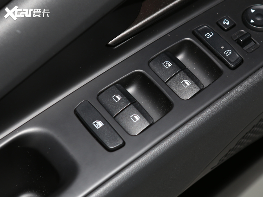 2022m 240TGDi DCT GLXӢ