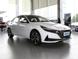 2022240TGDi DCT GLXӢ ǰ45