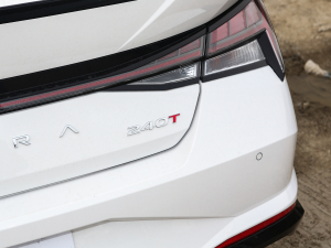 2022240TGDi DCT LUXF ^